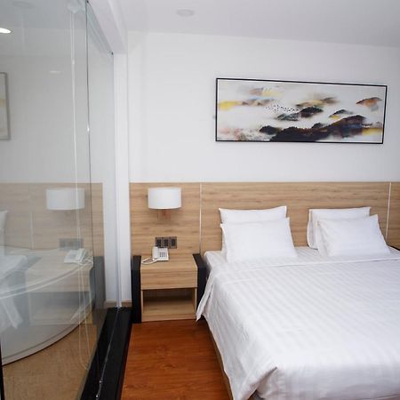 Lily Apartment Nha Trang Bagian luar foto